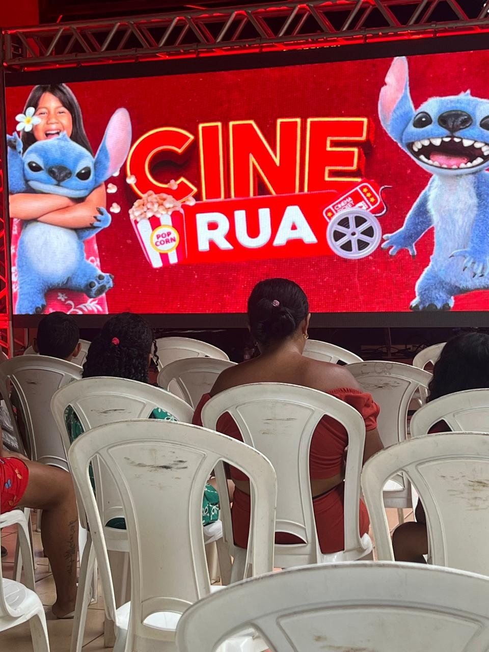 Sessão de cinema gratuita do Instituto Hebrom
