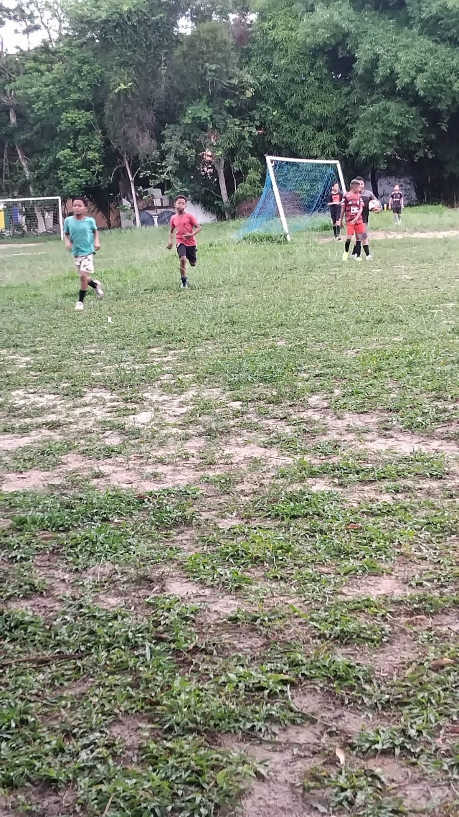 Campo de futebol do bairro Novo Aurora, sede prevista do projeto